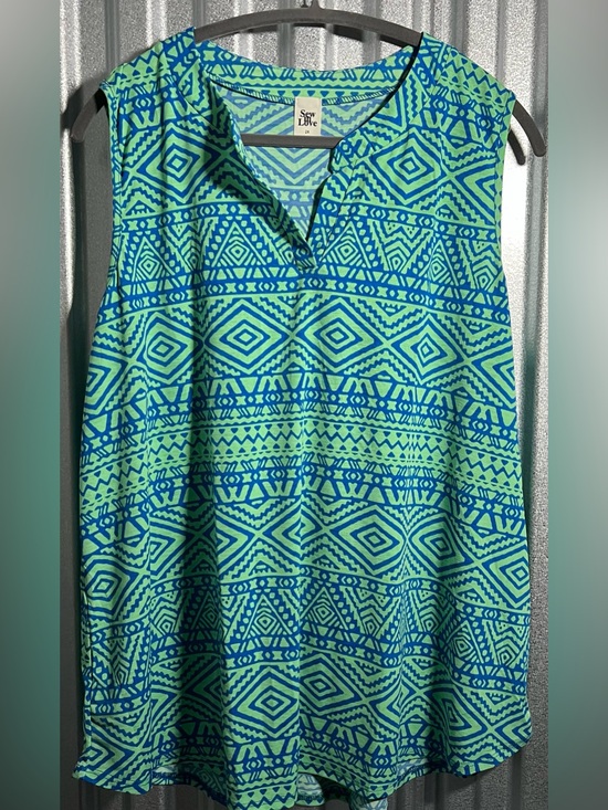 Sew In Love Tops - Sleeveless Geometric Print Split Neck Sleeveless Tank Top Blue & Mint 2X NWOT